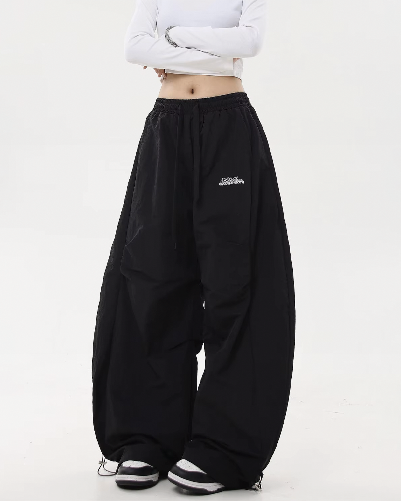 Women&#39;s oversized tracksuit pants