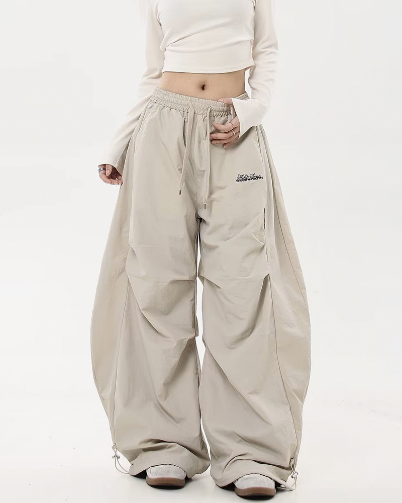 Women&#39;s oversized tracksuit pants