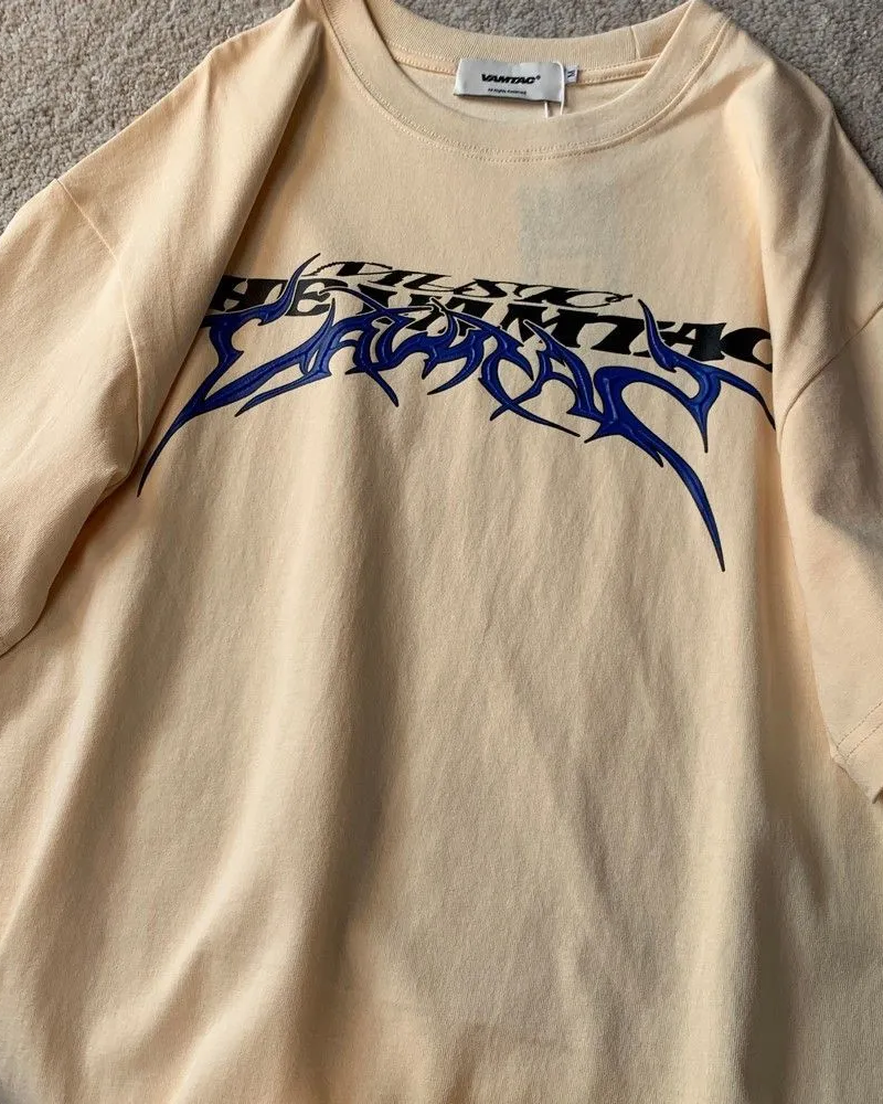 Y2K style t-shirt