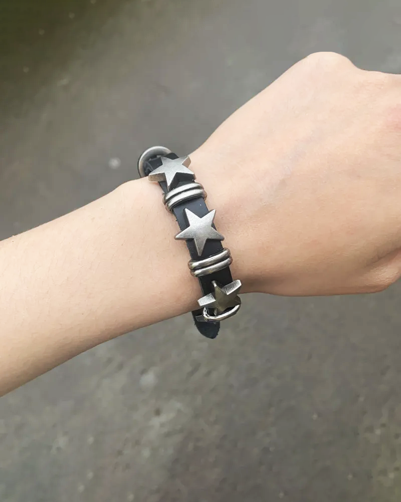 Leather star bracelet