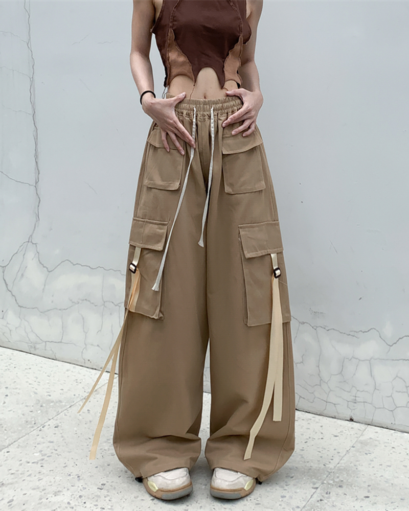 Women&#39;s baggy cargo pants