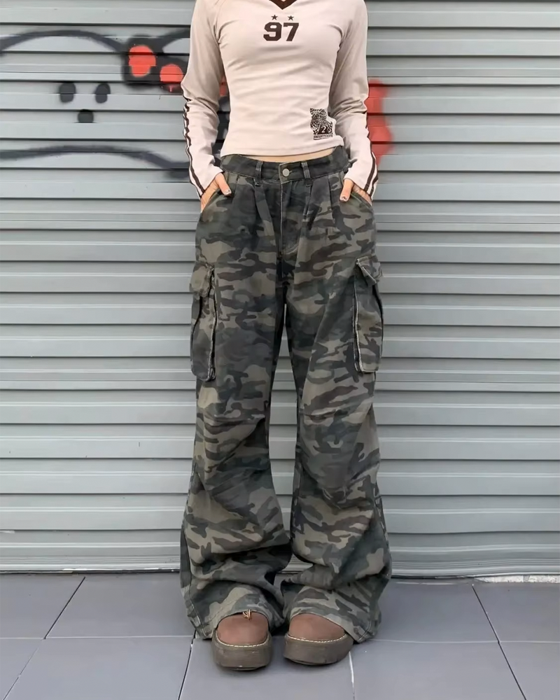 Camo cargo jeans