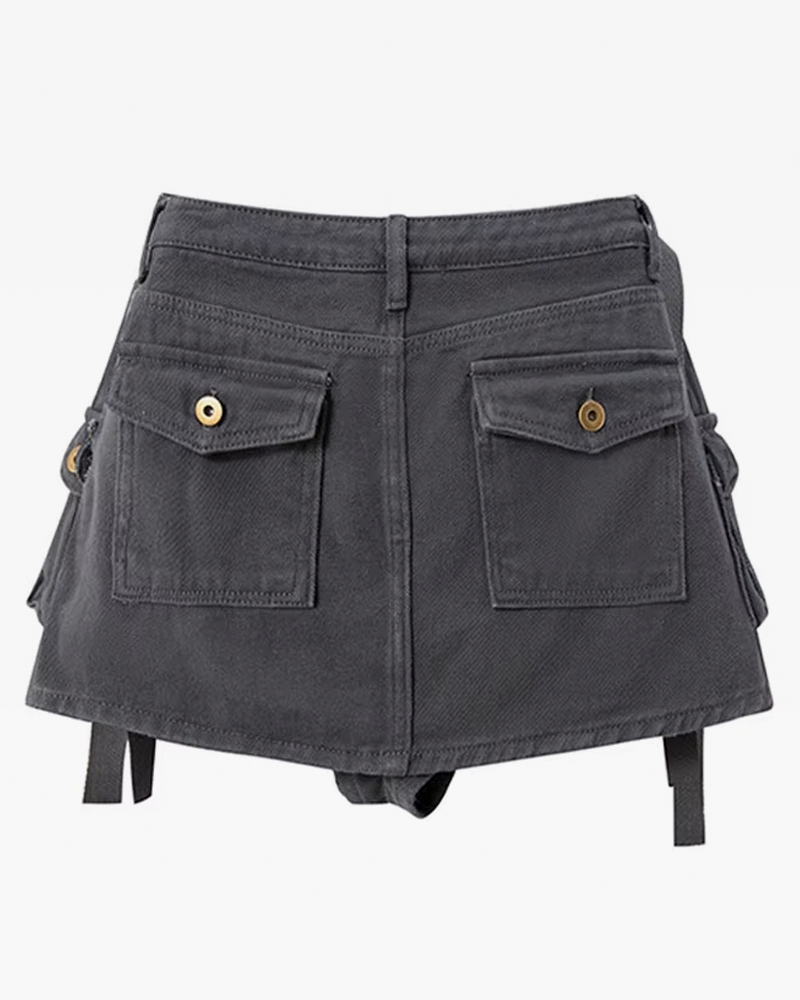 Short cargo skirt