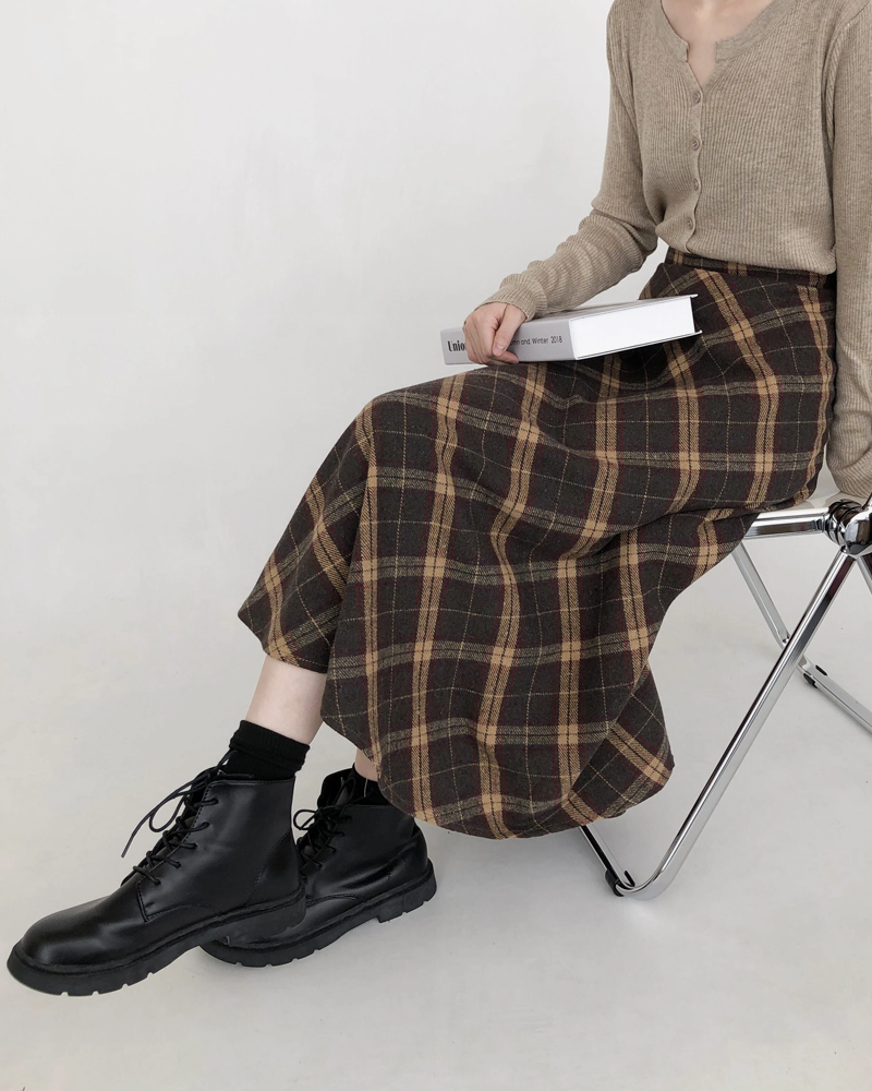 Mid-length checkered skirt