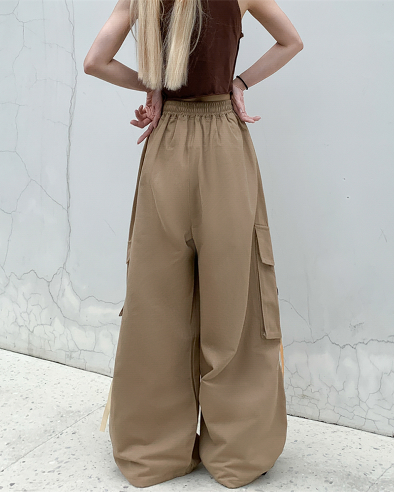 Women&#39;s baggy cargo pants