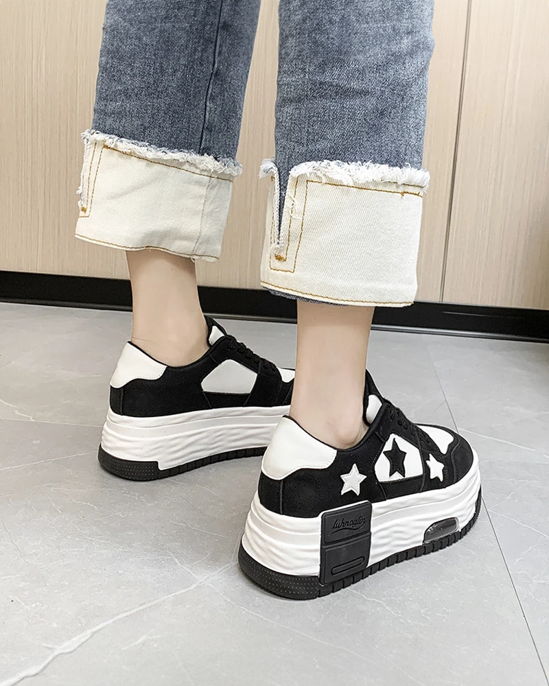 Women&#39;s platform sneakers