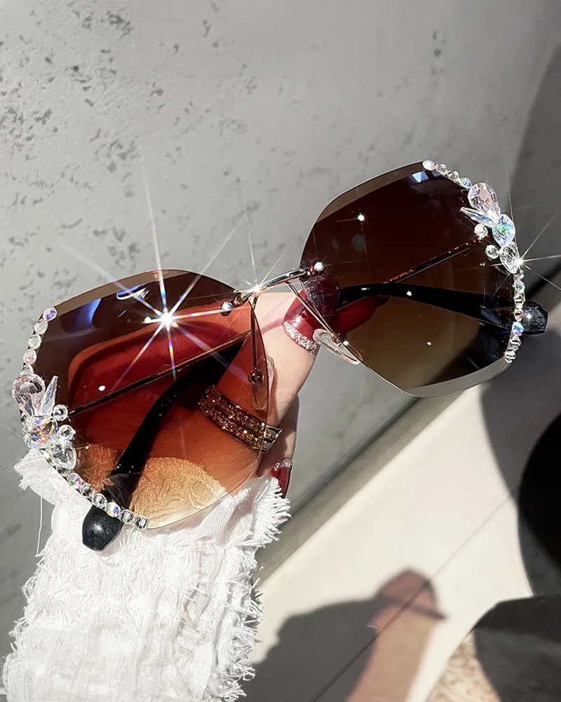 Sunglasses with rhinestones