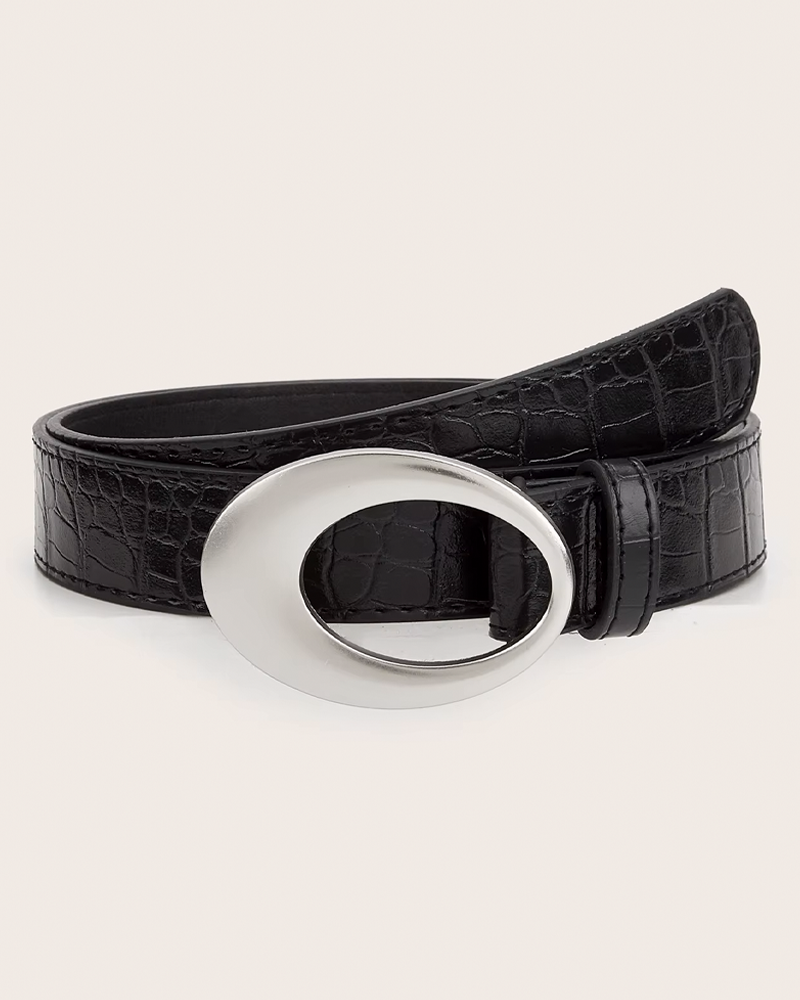 Oval buckle belt