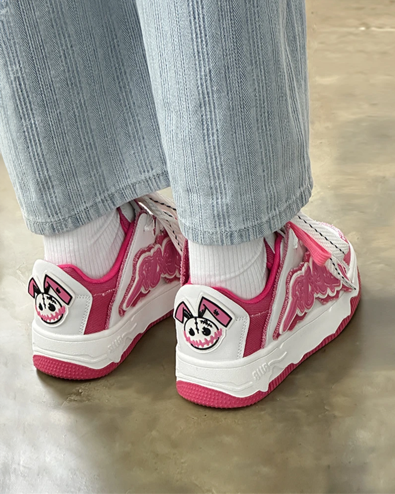 Women&#39;s pink sneakers