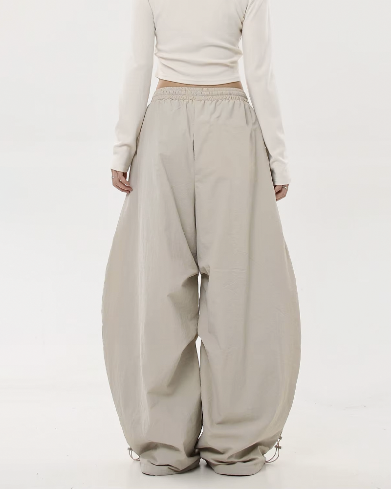 Women&#39;s oversized tracksuit pants