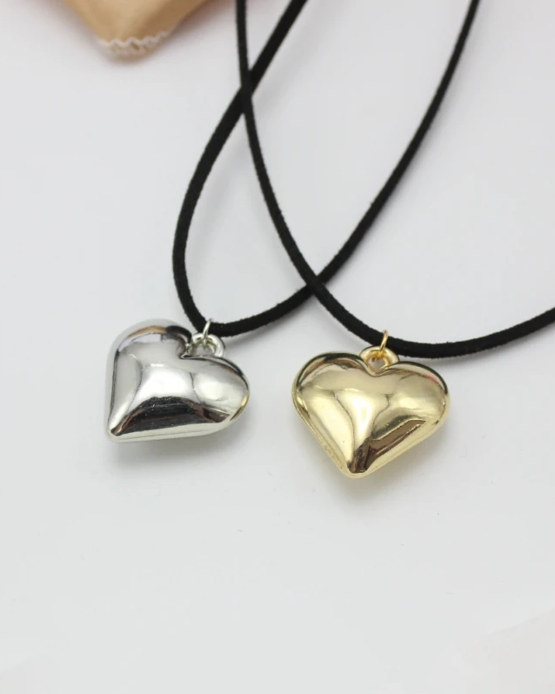 Cord necklace heart