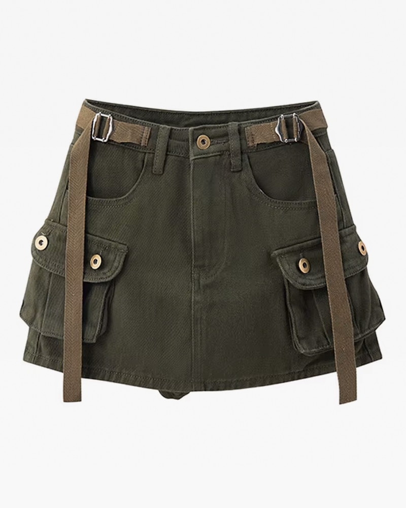 Short cargo skirt