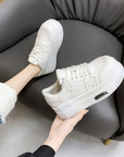 Women's platform sneakers