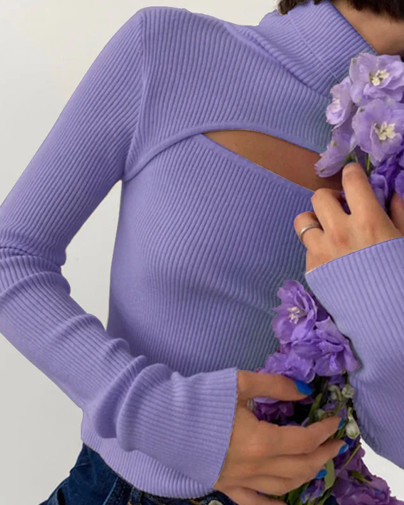 Women&#39;s turtleneck sweater