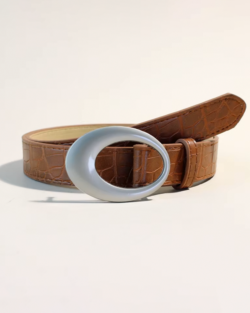 Oval buckle belt