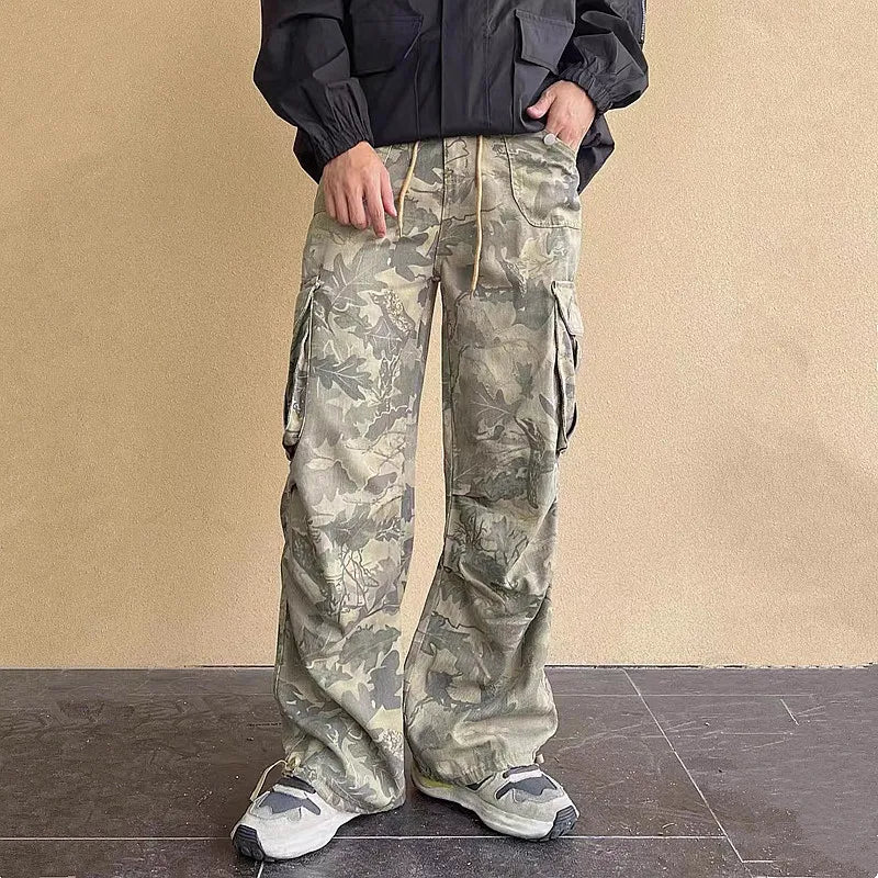 Camouflage baggy jeans