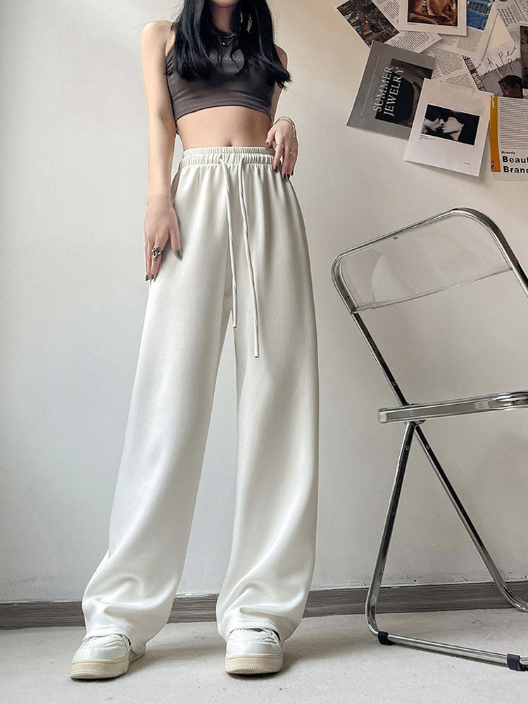 Wide jogging pants