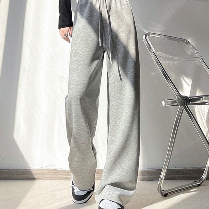 Wide jogging pants