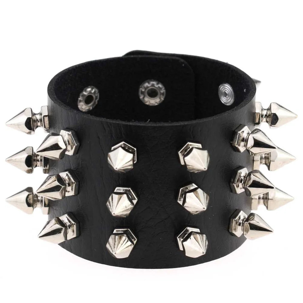 SPIKED BRACELET