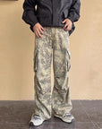 Camouflage baggy jeans