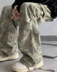 Camouflage baggy jeans