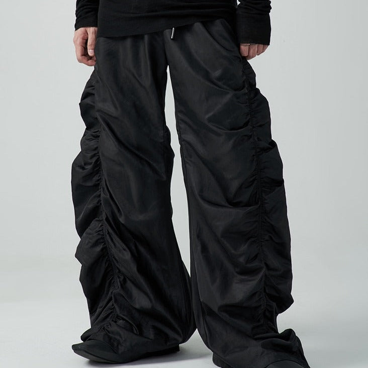 Wide cargo pants